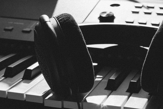 Little-known facts about music theory: The Mathematics and Physics Behind Music